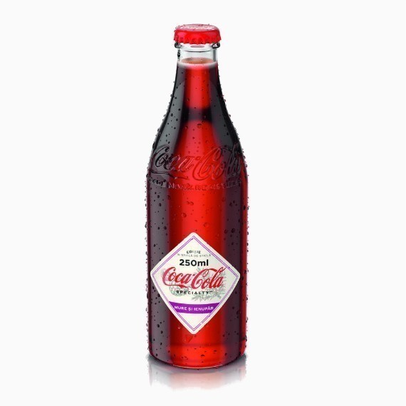 gazirovannyj napitok coca cola specialty smorodina mozhzhevelnik 0 25 l